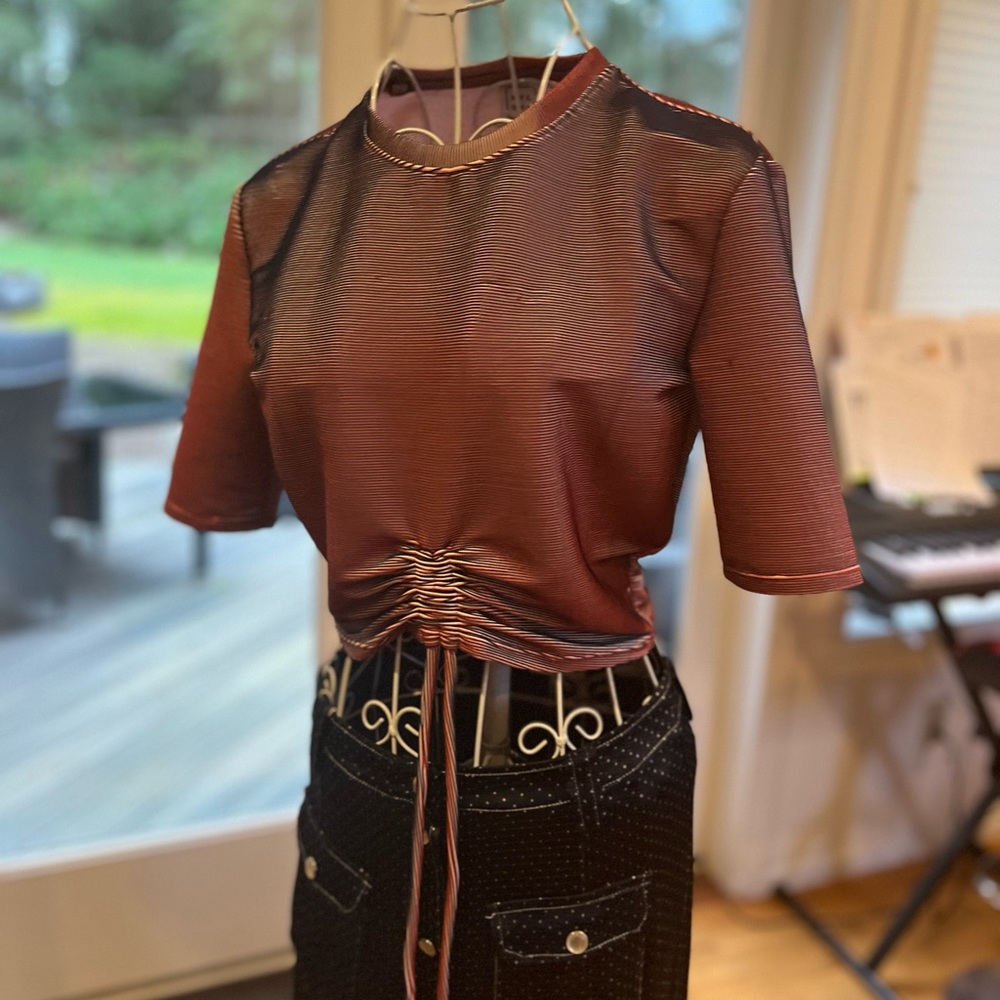 Nylora sports top